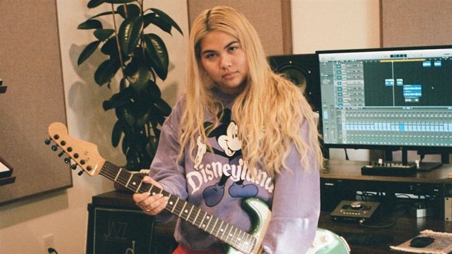 Hayley Kiyoko’s ‘relatable’ Lounge Outfits